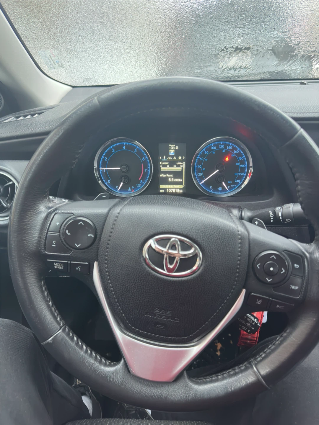 Toyota Corolla SE Sedan - photo 5