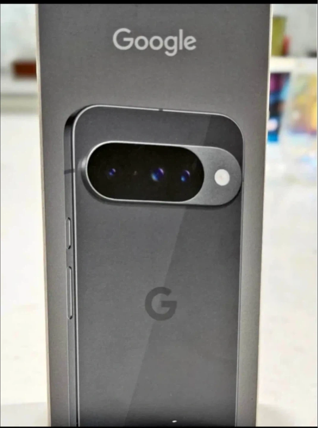 Google Pixel 10 Smartphone - 128GB - Obsidian Black