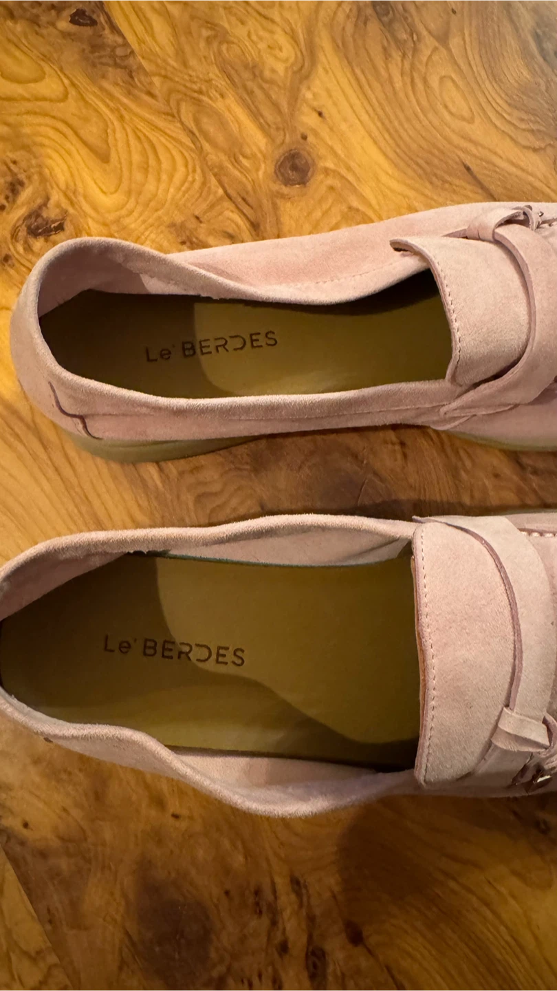 Le Berdes Pink Suede Loafers - Size 39 - photo 2