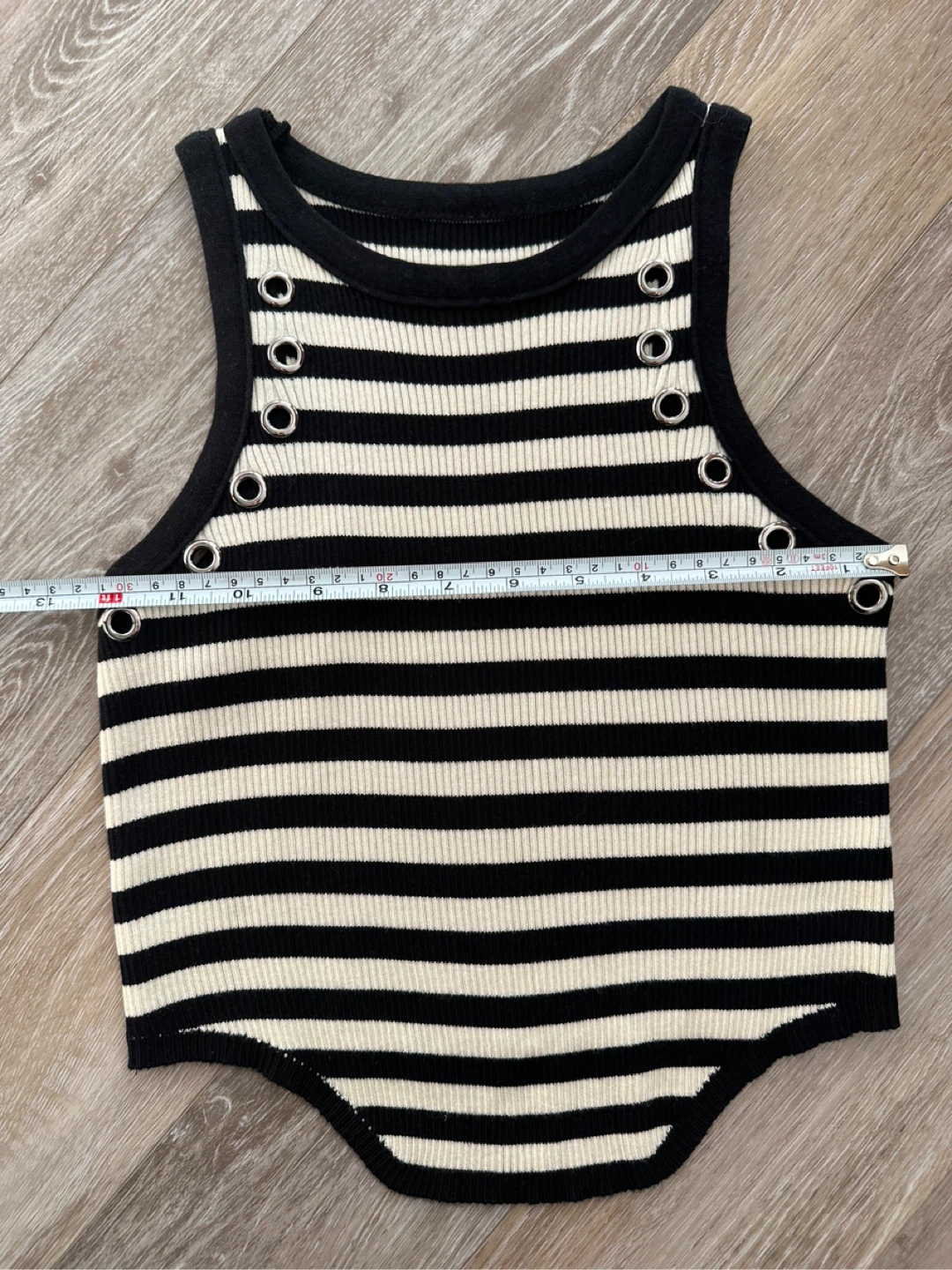 Black and White Striped Tank Top - photo 4