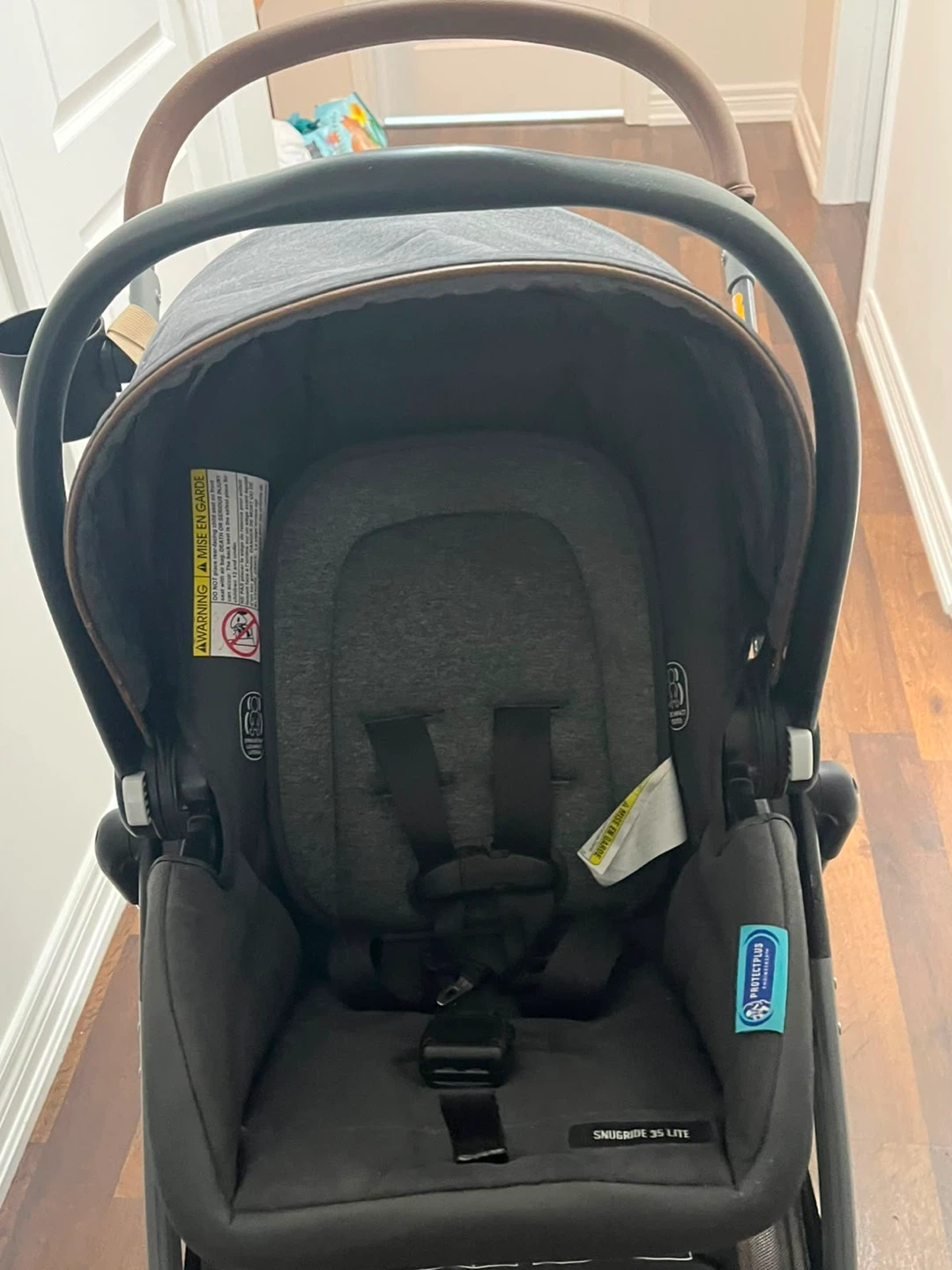 Graco SnugRide 35 Lite Infant Car Seat