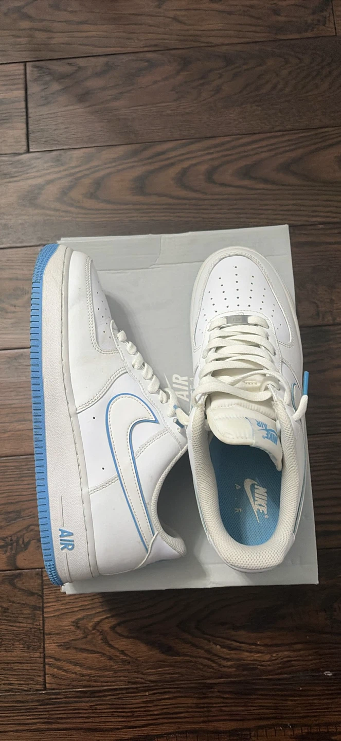 Size 9 Nike Air Force 1 '07 White University Blue
