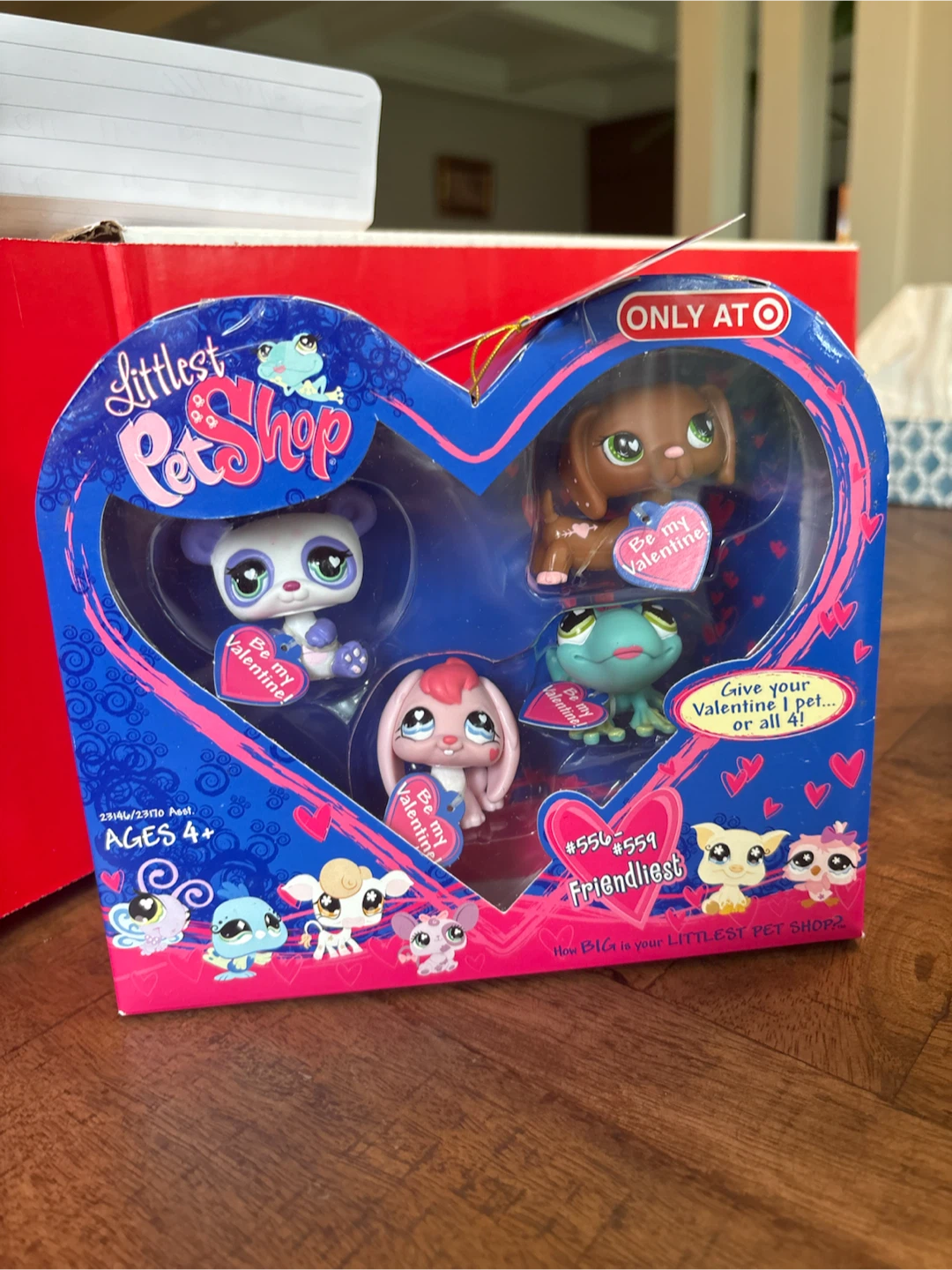 Littlest Pet Shop Valentine Friendliest 4-Pack