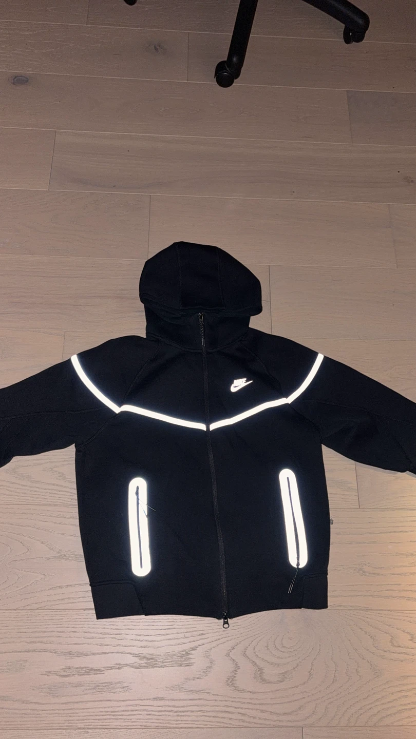 Nike Tech Fleece Full-Zip Hoodie Reflective