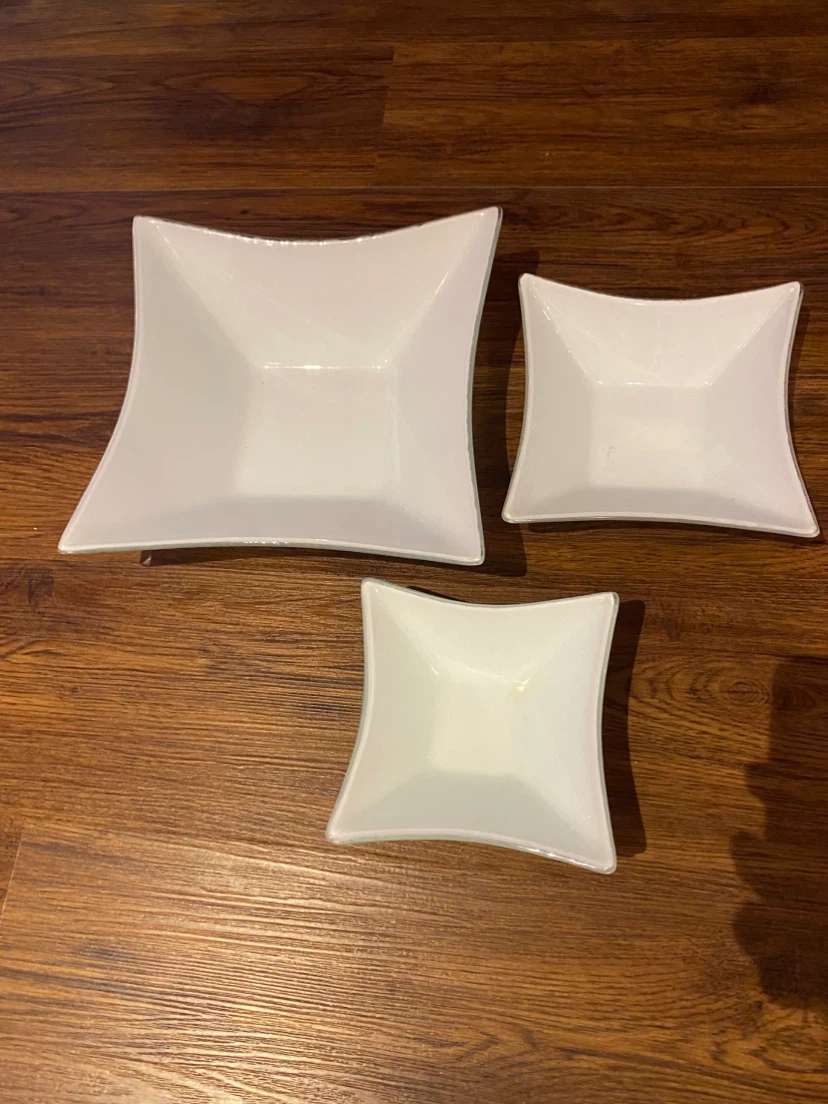 Set of 3  different sizes White Serving Bowls
