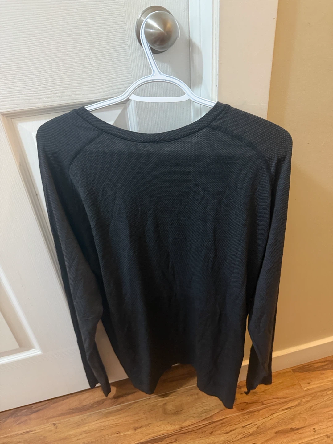 Lululemon Long Sleeve Athletic Shirt - photo 3