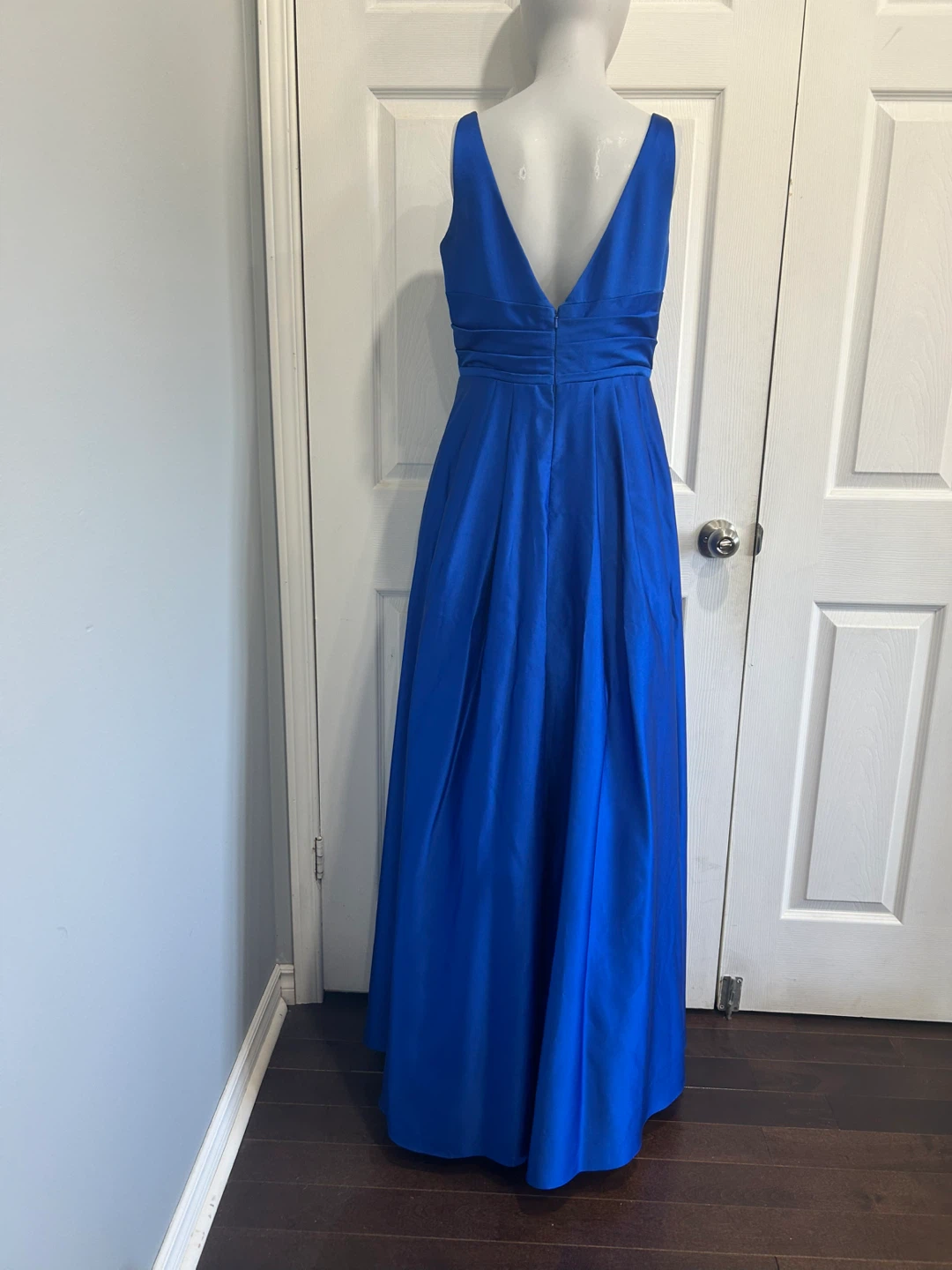 (L) women’s evening gown - photo 2