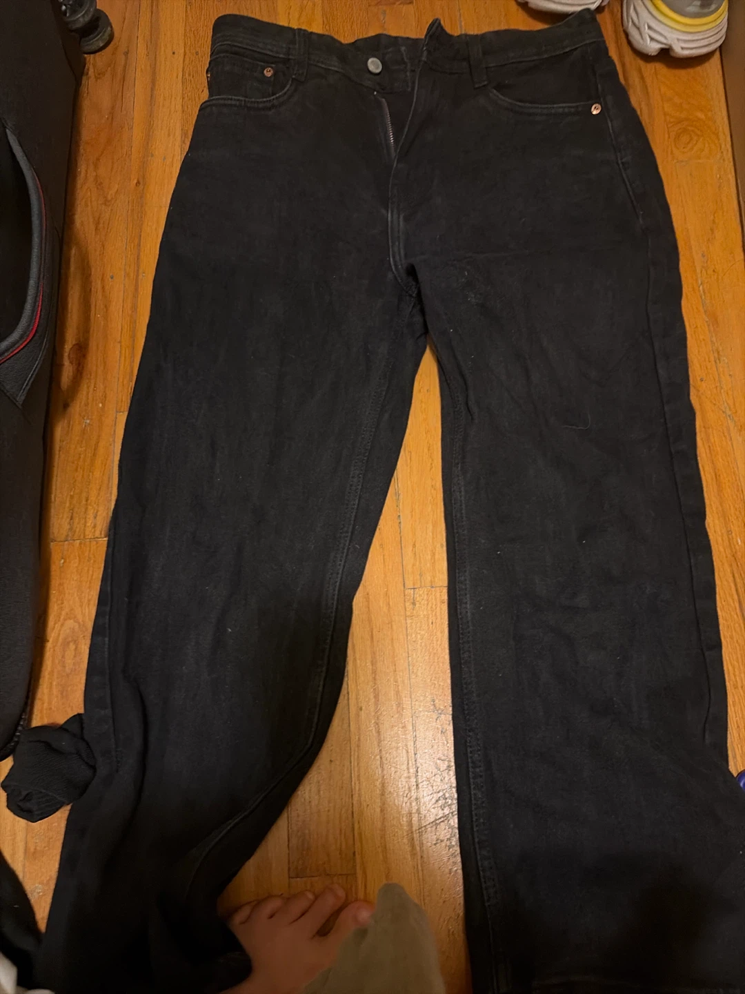 Levi jeans black size 28