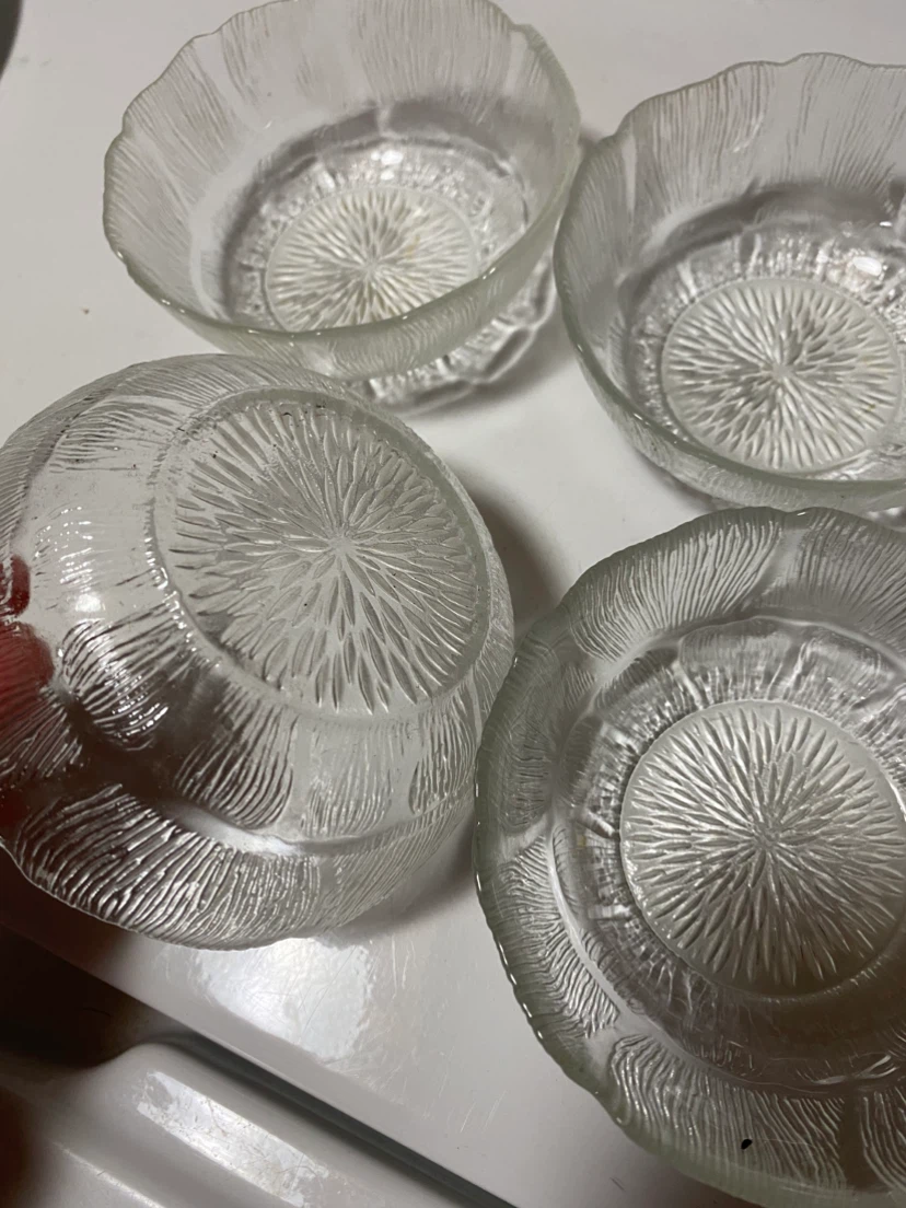 Set of 4 Clear Textured Glass Bowls