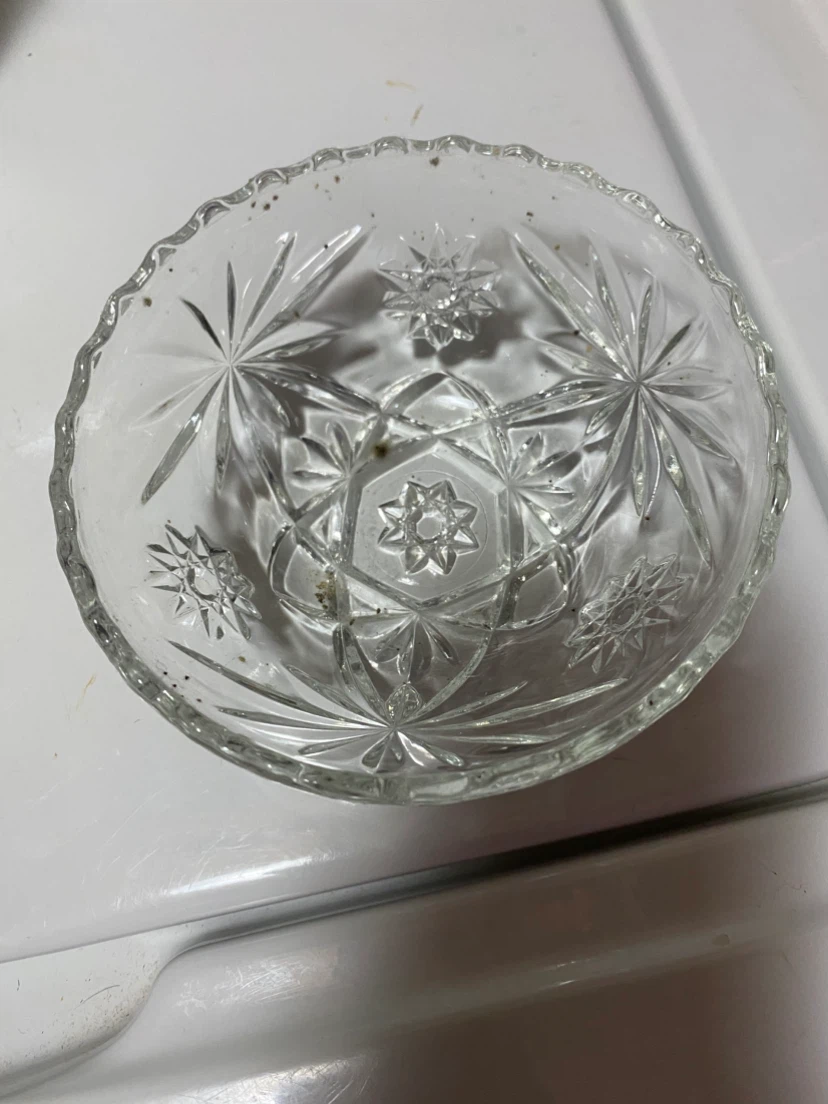 Set of 3 Clear Glass Starburst Bowls