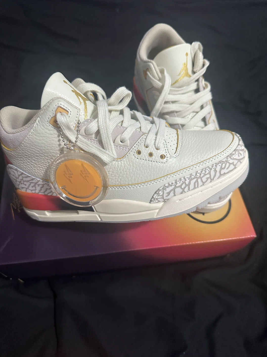 Air Jordan 3 x J balvin - photo 2