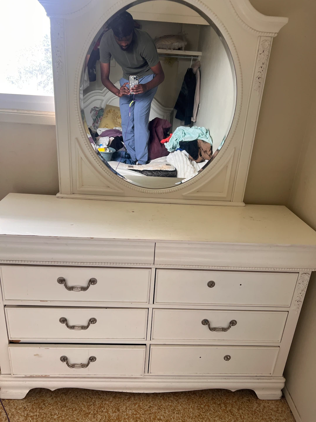 White Dresser with Mirror