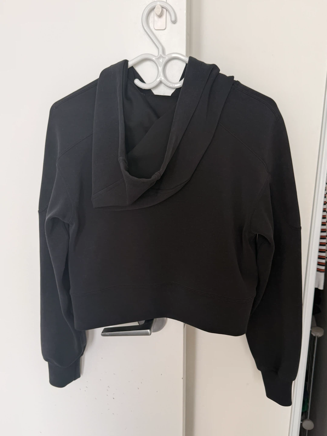 Lululemon Black Hoodie - photo 5