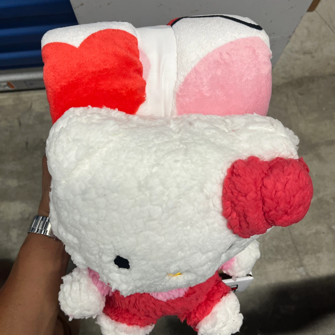 Hello Kitty Character Pillow & Throw Set - photo 4