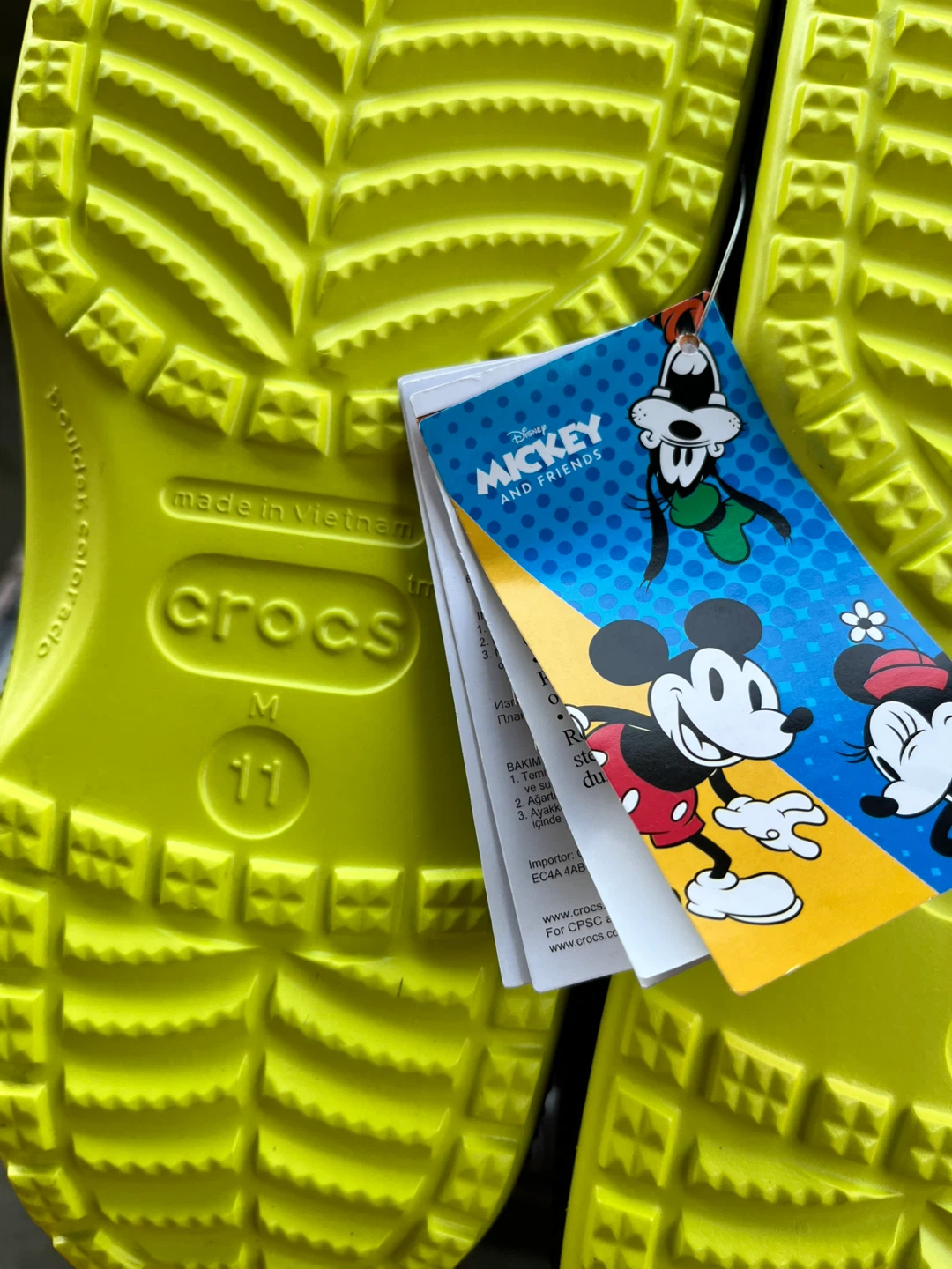 Crocs Disney Goofy I Am LOUD Clogs - photo 5