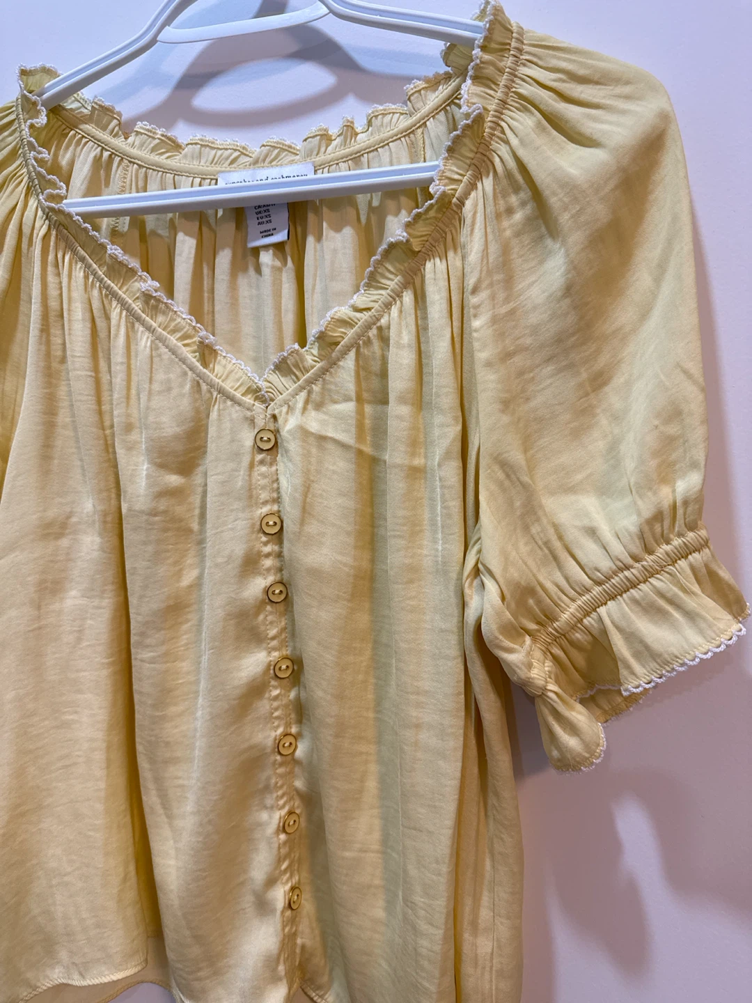 Yellow Blouse with Ruffled Sleeves - photo 4