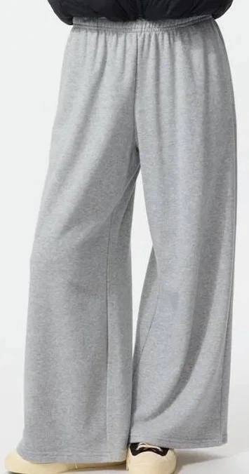 UNIQLO Grey Wide Leg Sweatpants