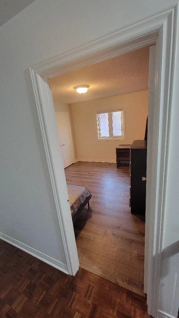 Private bedroom (ideal for female) for rent - photo 3