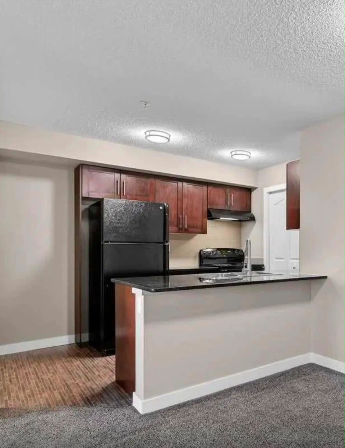 Apartment for Rent taralakeway NE- 2 Bedroom