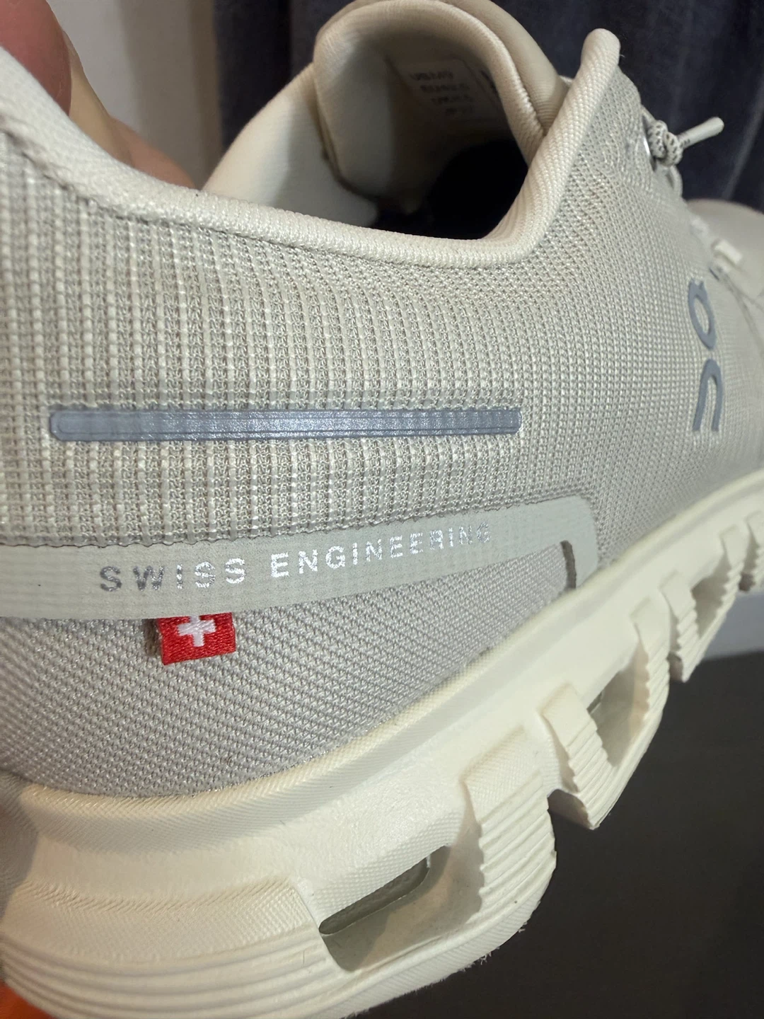 On Cloud 6 Waterproof Sneakers men’s size 9 - photo 3