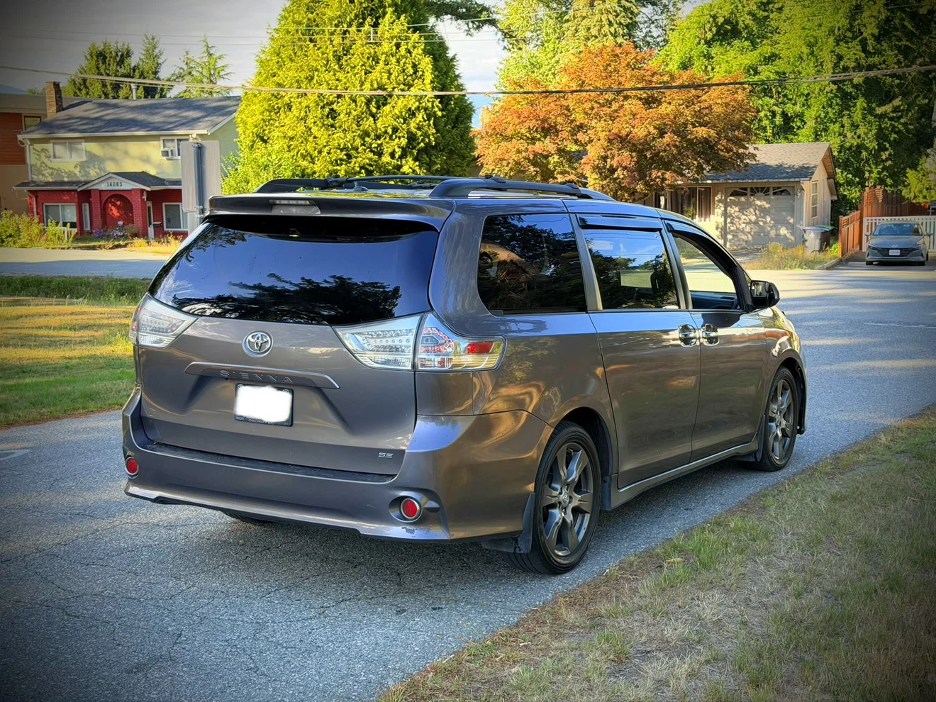 2016 Toyota Sienna SE - photo 4