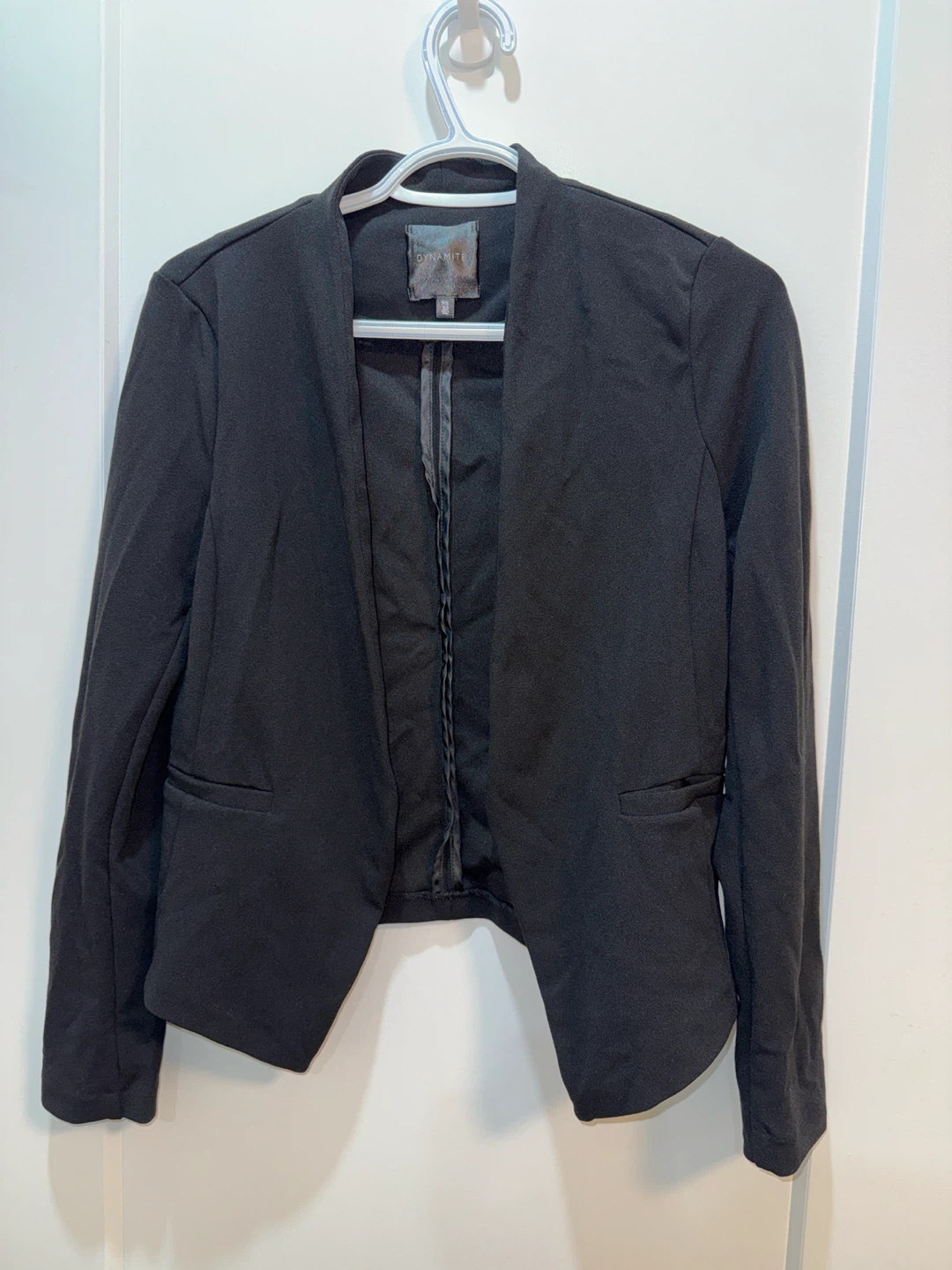 Dynamite Black Open-Front Blazer