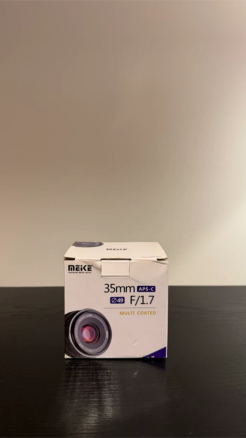 Meike 35mm f/1.7 APS-C Multi Coated Lens