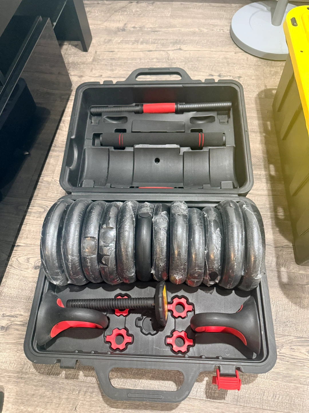 60 LB ADJUSTABLE 4-IN-1 WEIGHT SET — HOME GYM SET