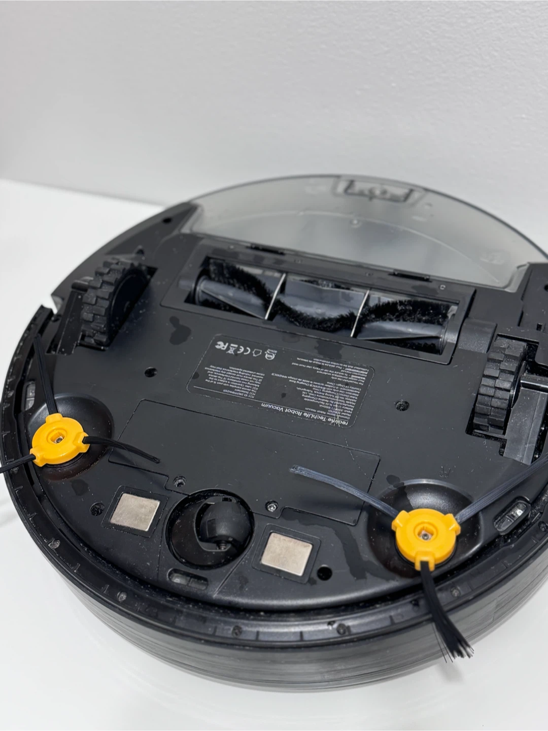 Realme TechLife Robot Vacuum Cleaner - photo 4