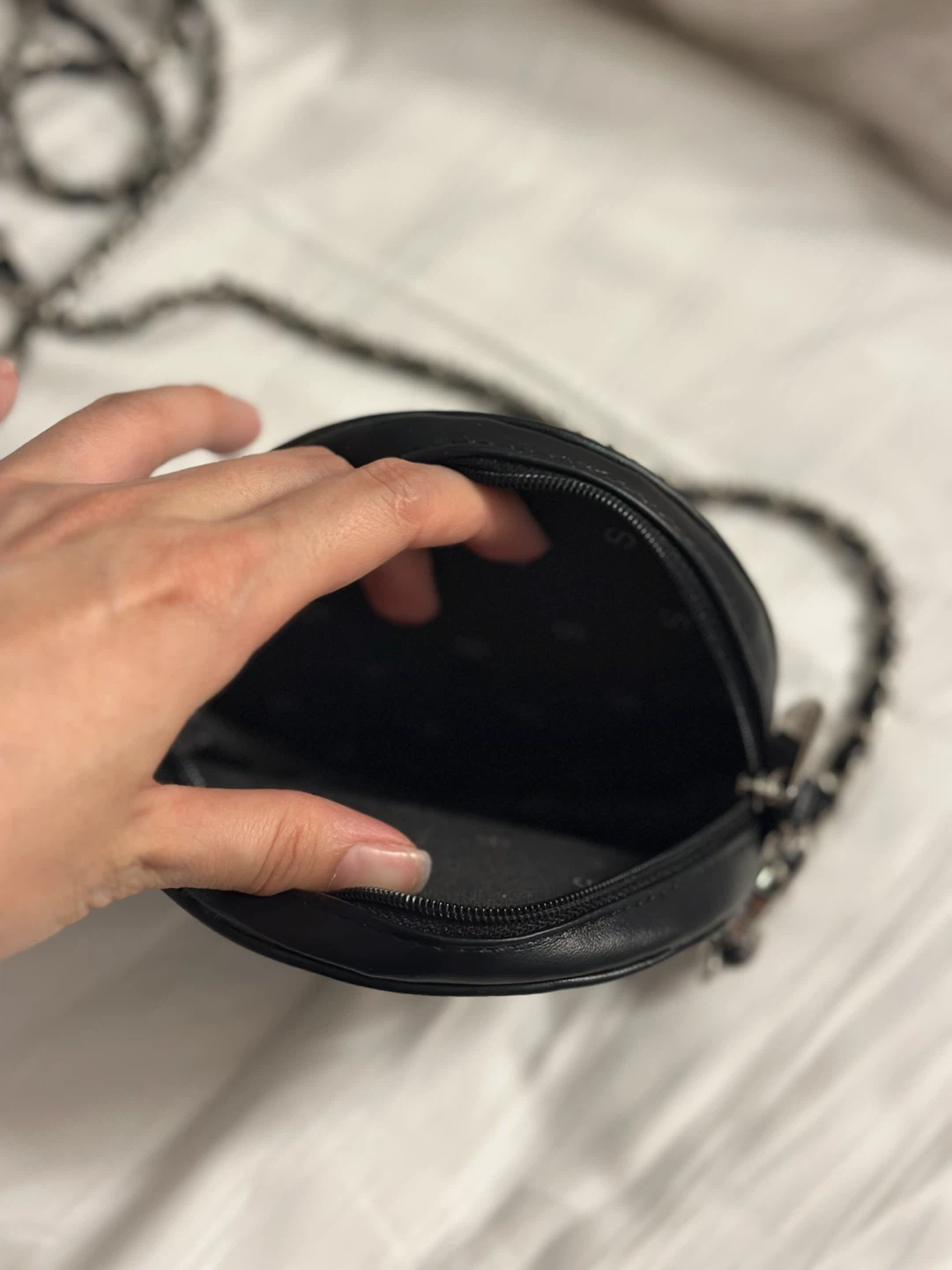 Dior Round Shoulder Bag - photo 2