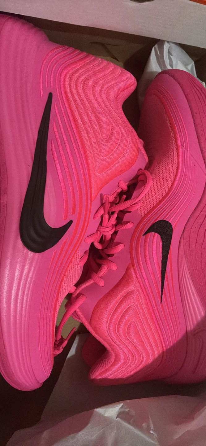 Nike Pink Sneakers