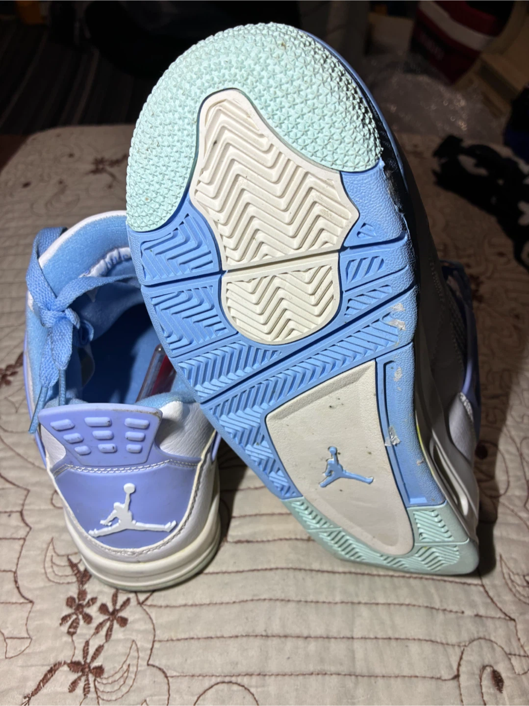 Air Jordan 4 "Sail" - Women's