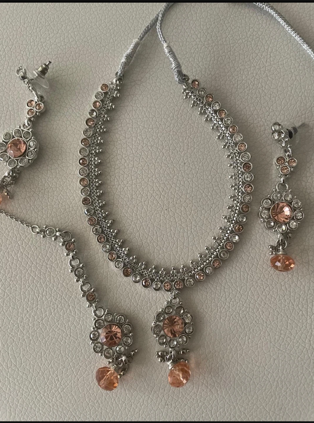 necklace set