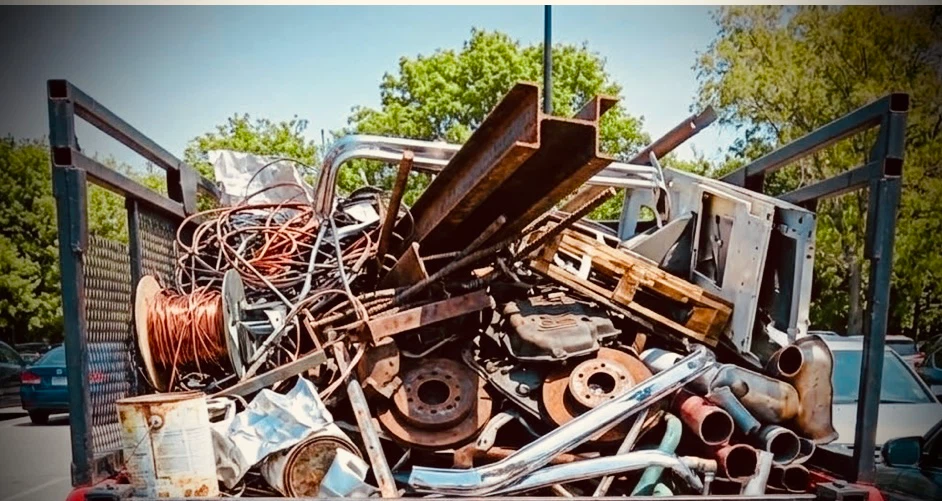 Garage & basement  / cleanout  / junk hauling - photo 2