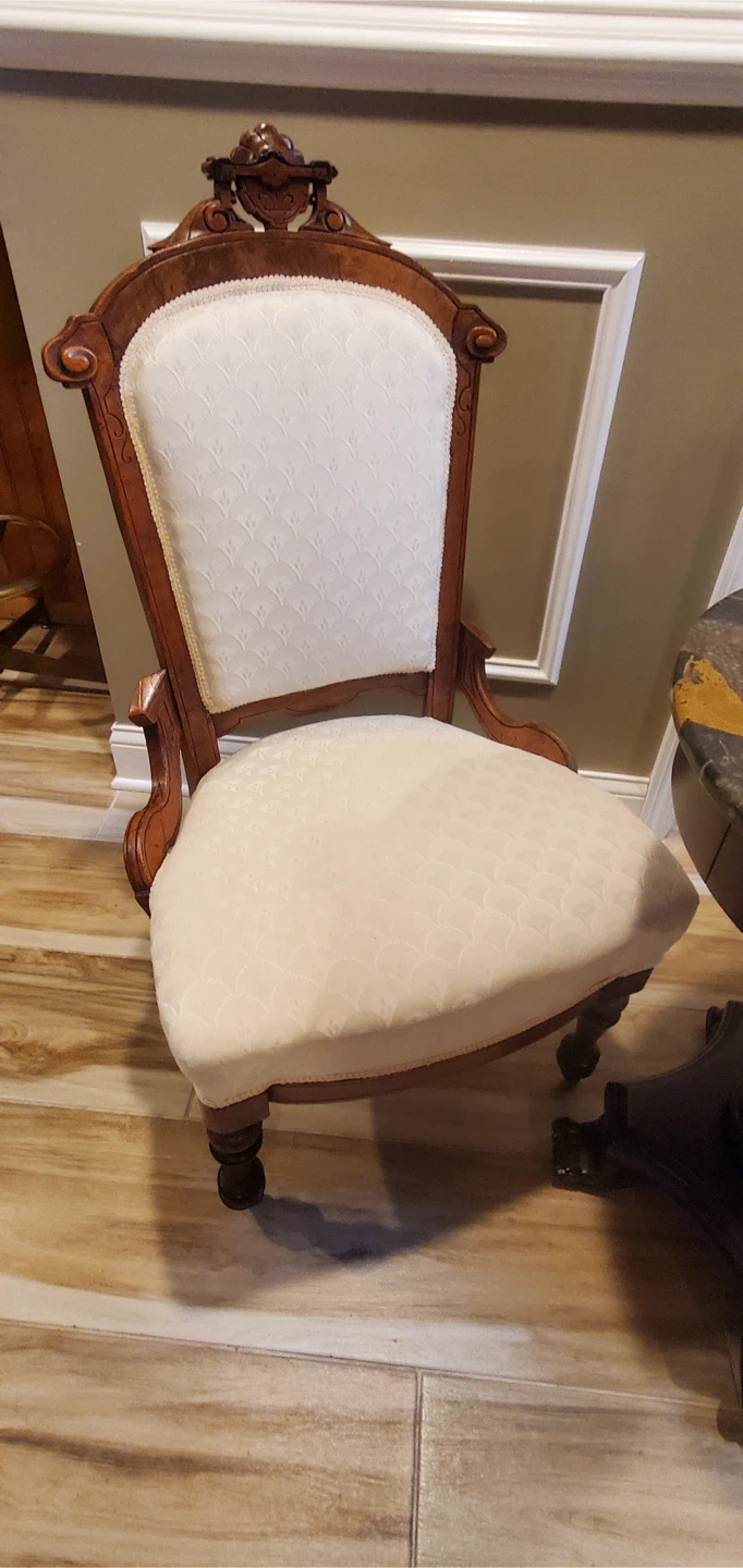 Vintage Accent Chair - Upholstered Wood Frame - photo 3