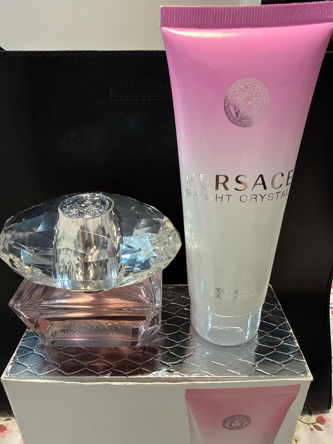 Versace Bright Crystal Perfume and Body Lotion Set - photo 2