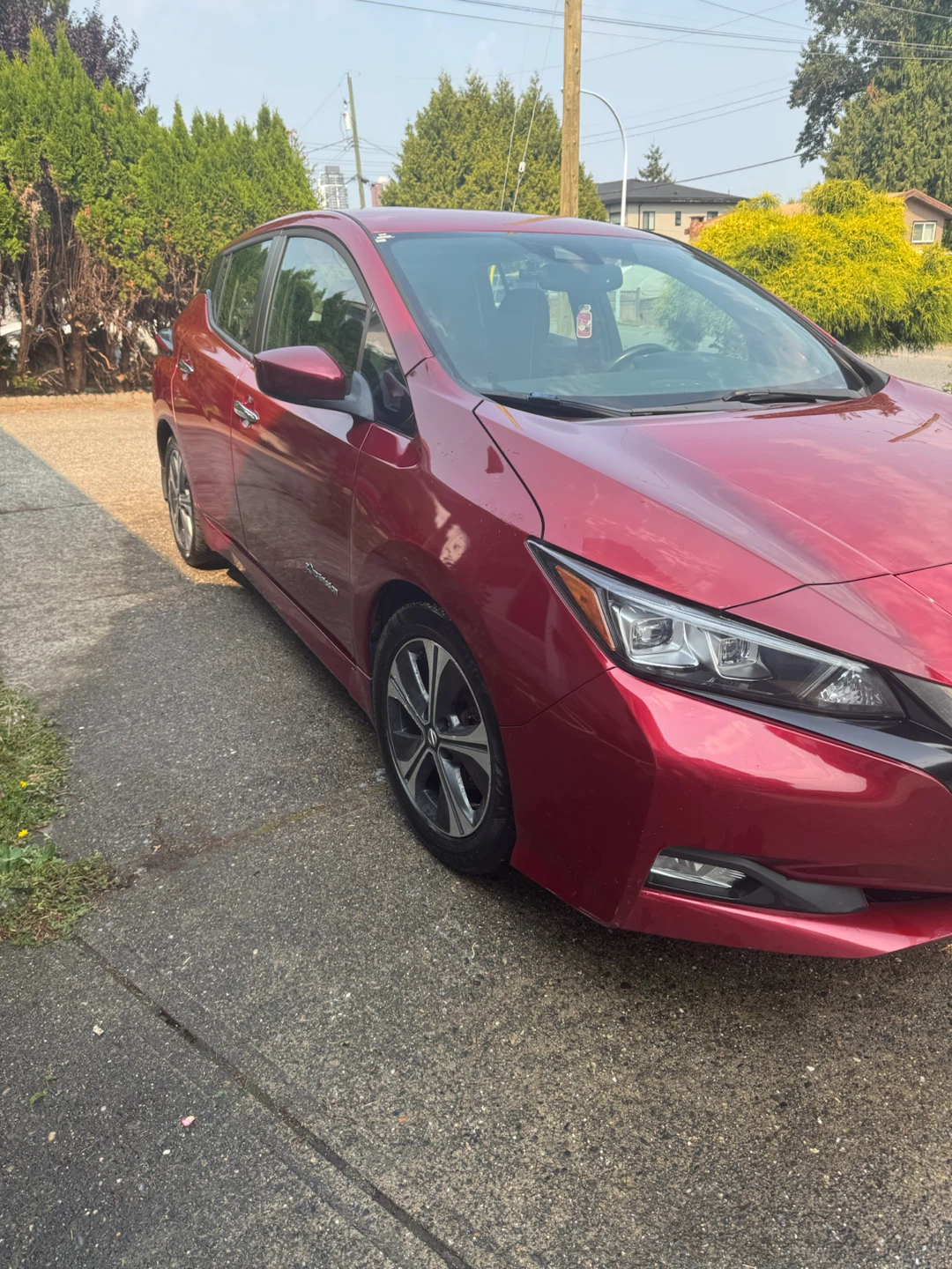 Nissan Leaf SV clean title - photo 2