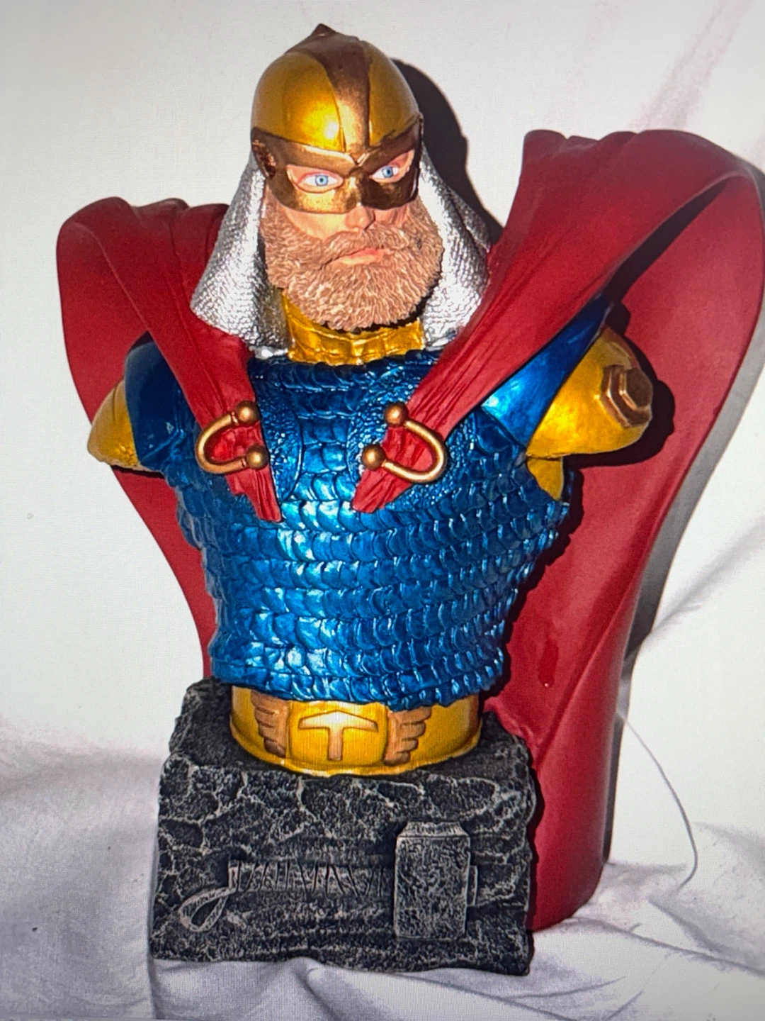 Marvel "Battle Armor Thor" Collectible Bust - photo 2