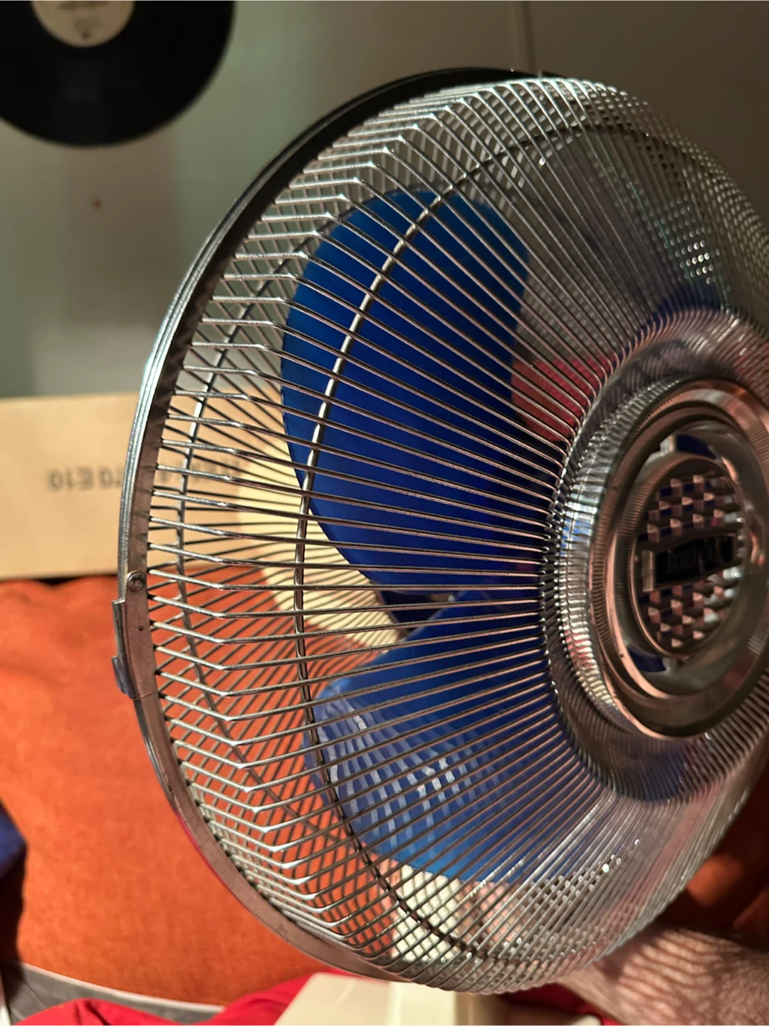 Vintage BRICO 12" Blue Blade Retro Oscillating Fan - photo 3