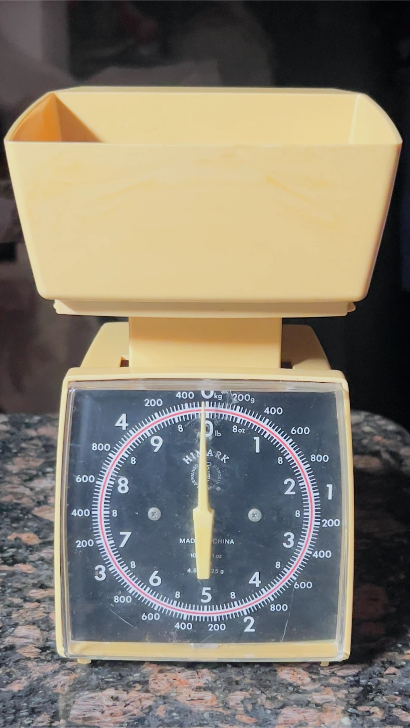 Vintage Hallmark Kitchen Scale