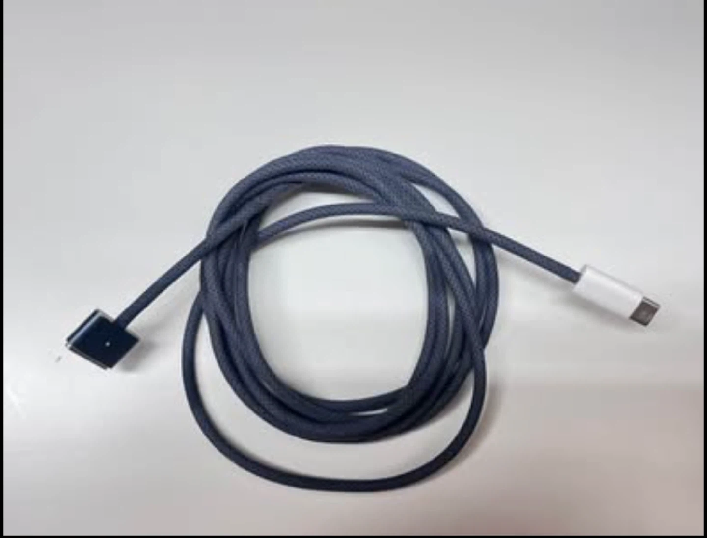 MOVING OUT SALE- Apple MacBook Air M2 MagSafe 3 Cable