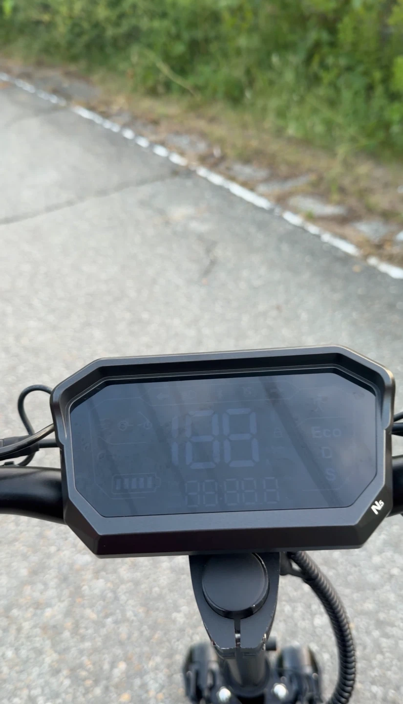 Fastest Budget E-Scooter?!?! - photo 3