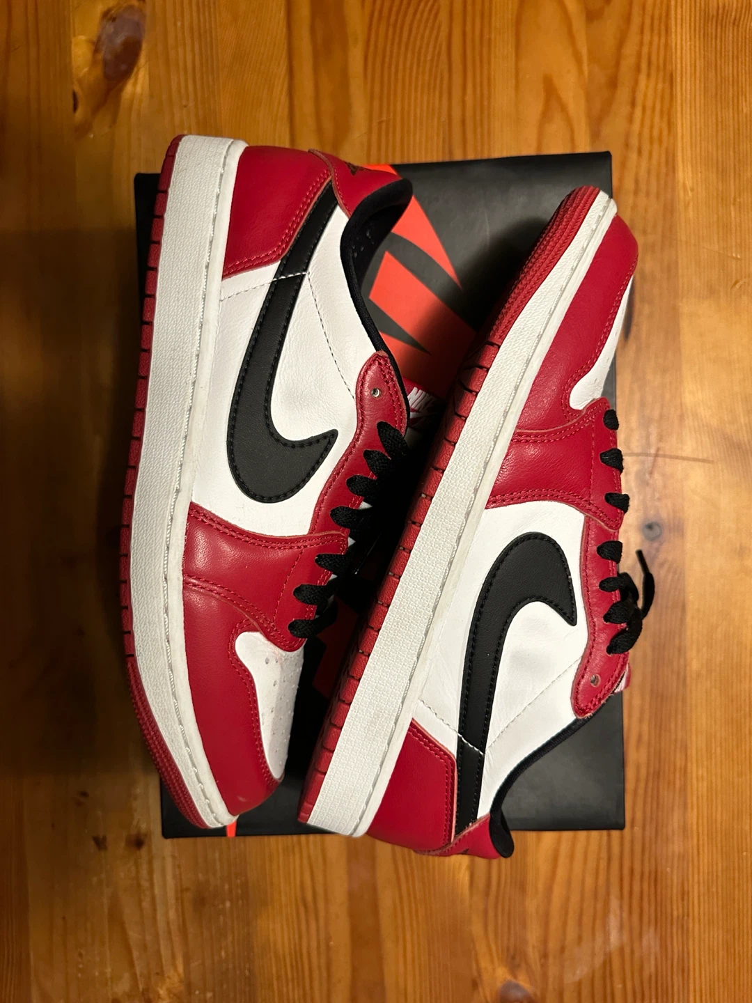 Air Jordan 1 Low Chicago - photo 2