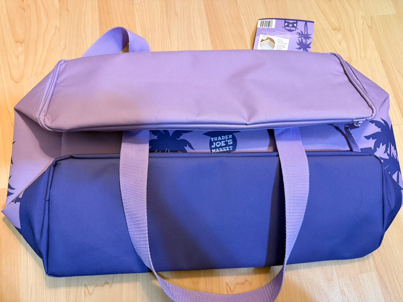 Trader Joe's Large Reusable Insulated Bag - photo 2