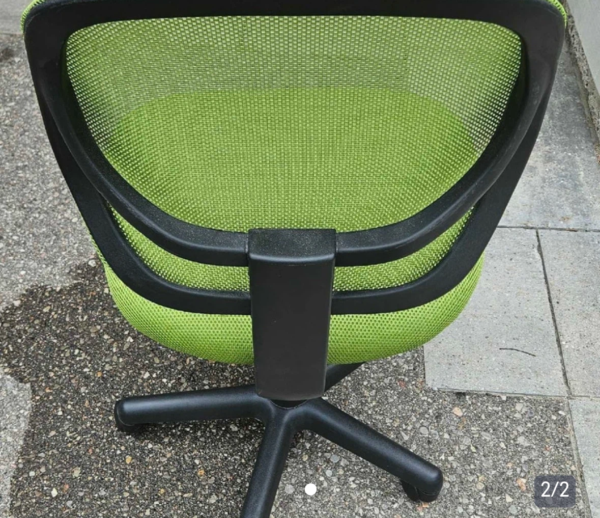 Green Mesh Office Chair