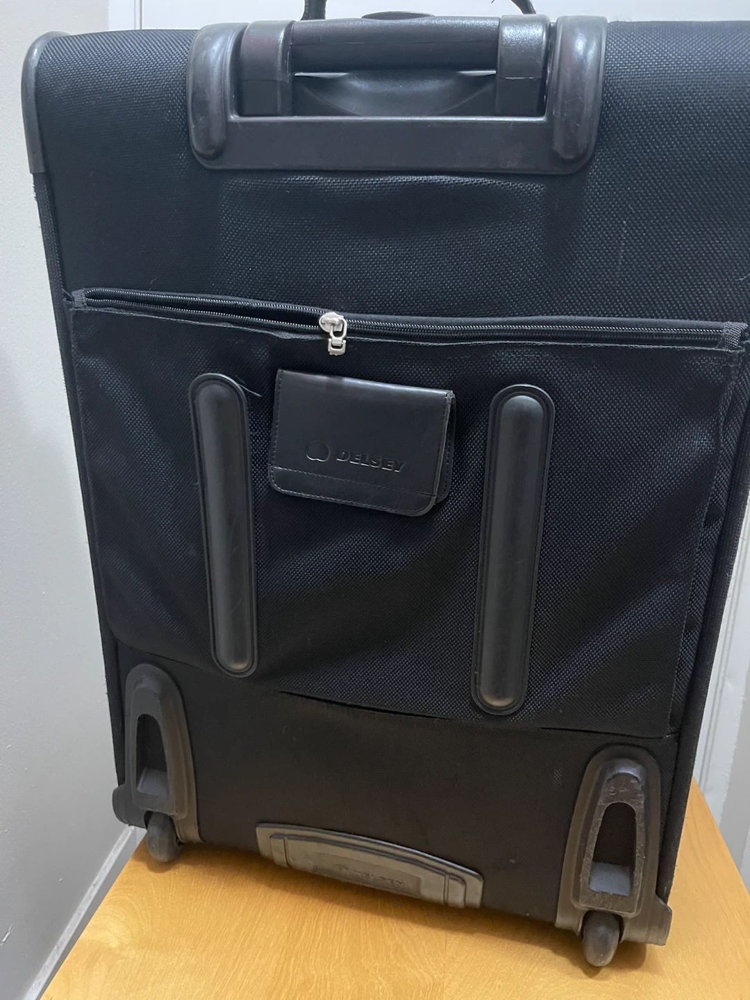 Delsey Black Rolling Suitcase - photo 2