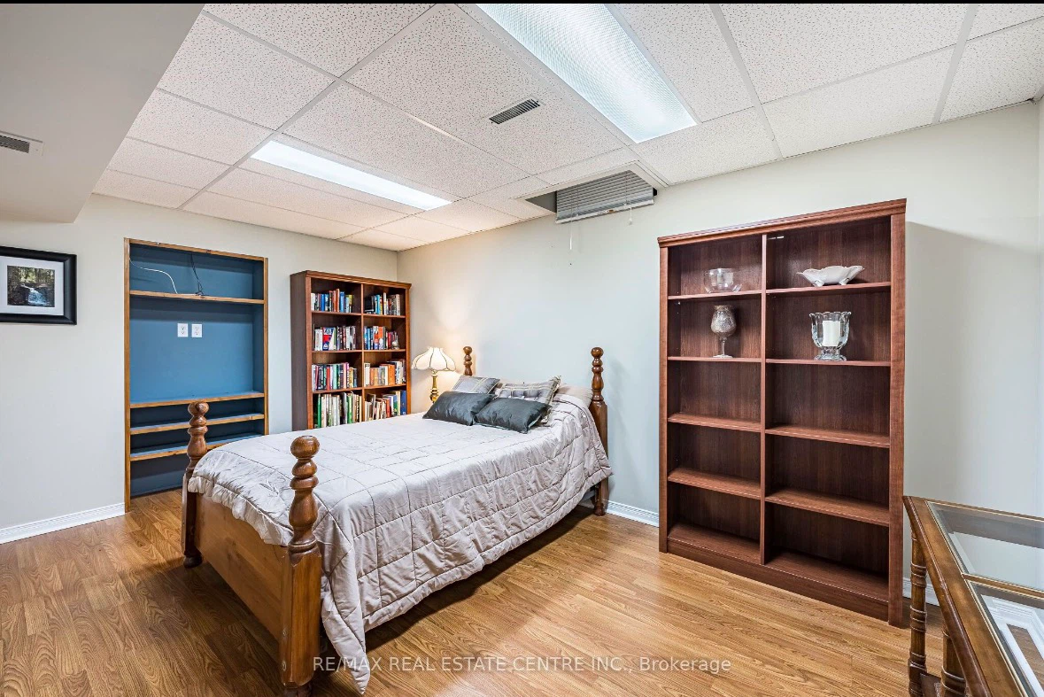 2-bedroom basement - photo 3