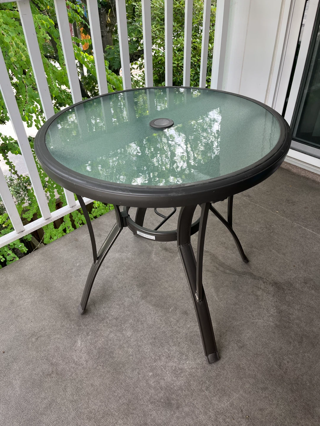 Hampton Bay Round Glass Top Patio Table - photo 3