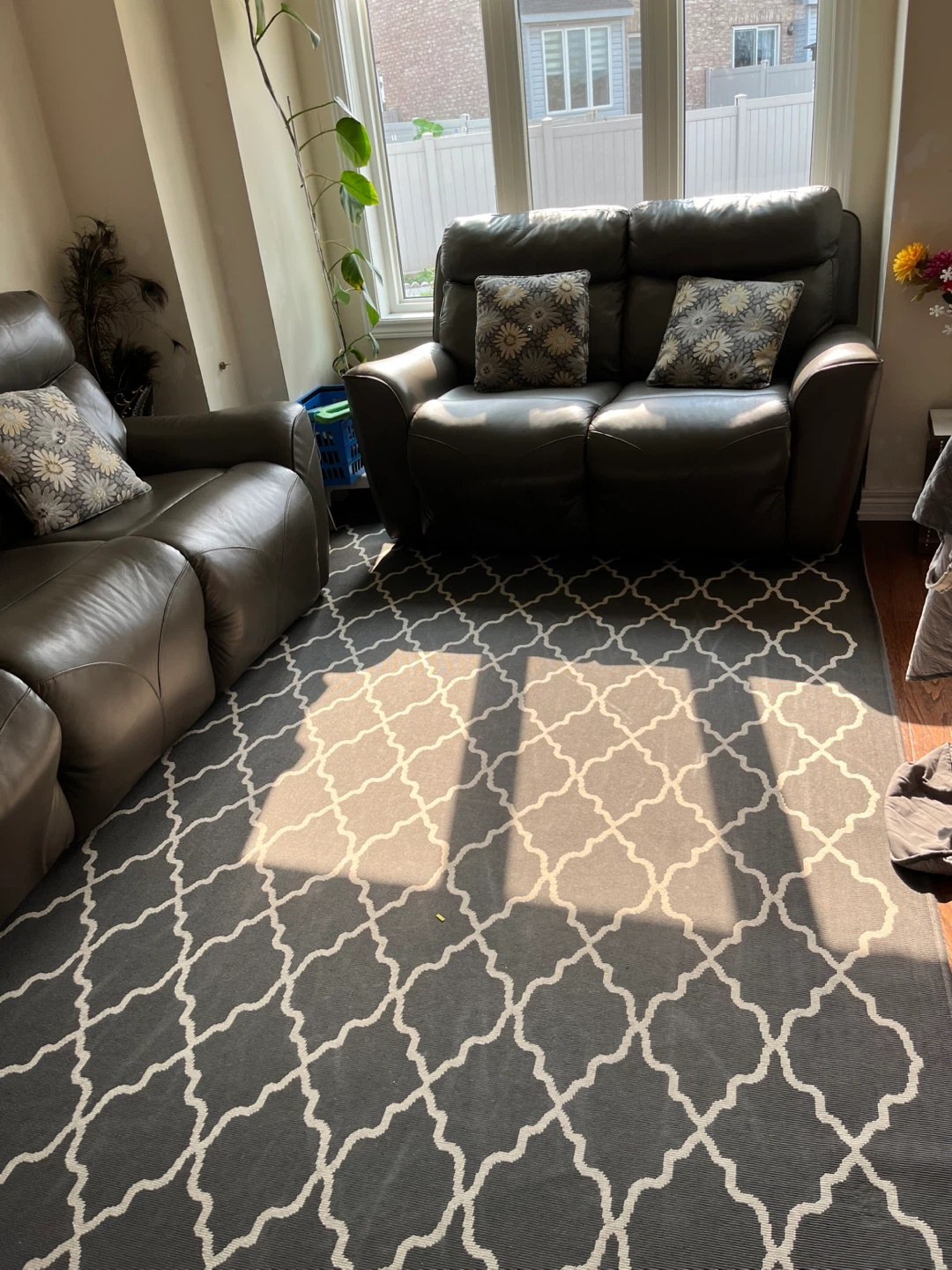 Gray Quatrefoil Area Rug