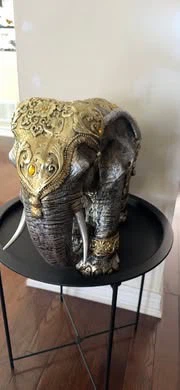 Decorative Elephant Statue with Small Round Table - photo 2